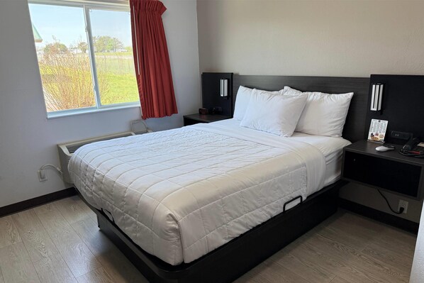 1 bedroom, premium bedding, desk, blackout curtains