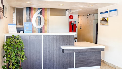 Studio 6 Grand Prairie, TX