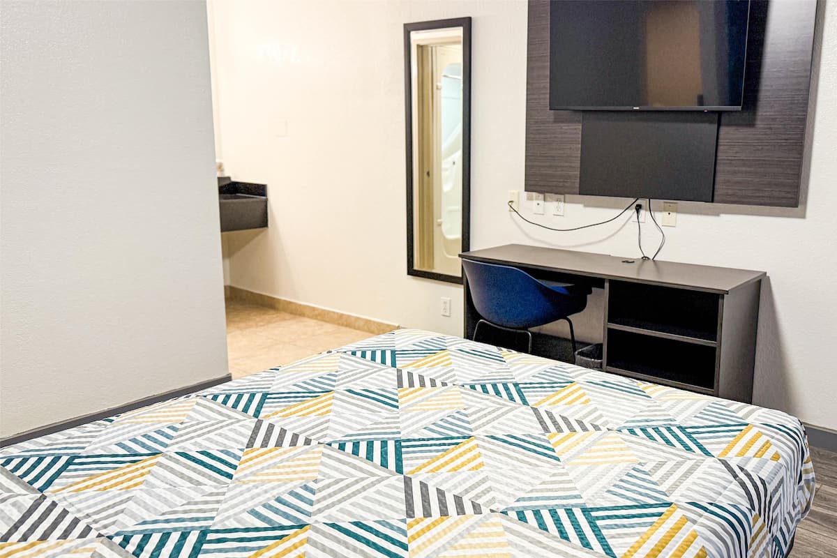 Kamar Single Standar, 1 Tempat Tidur Double, Bebas Asap Rokok | Wi-Fi gratis dan seprai linen