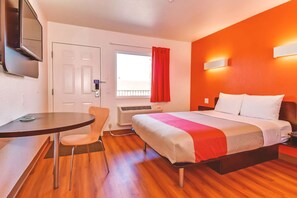 STANDARD KING BED NON SMOKING | Zimmersafe, Schreibtisch, schallisolierte Zimmer, Bügeleisen/Bügelbrett