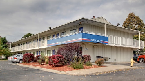 Motel 6 Des Moines, IA - North