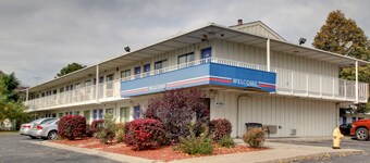 Motel 6 Des Moines, IA - North