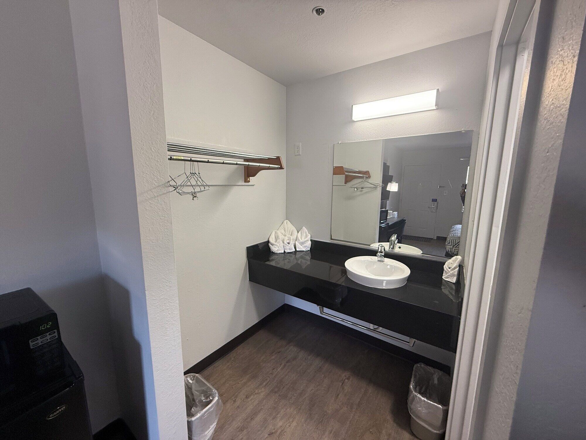 淋浴設備、提供毛巾