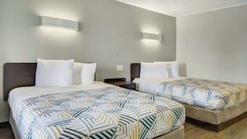 WiFi (無料)、ベッドシーツ