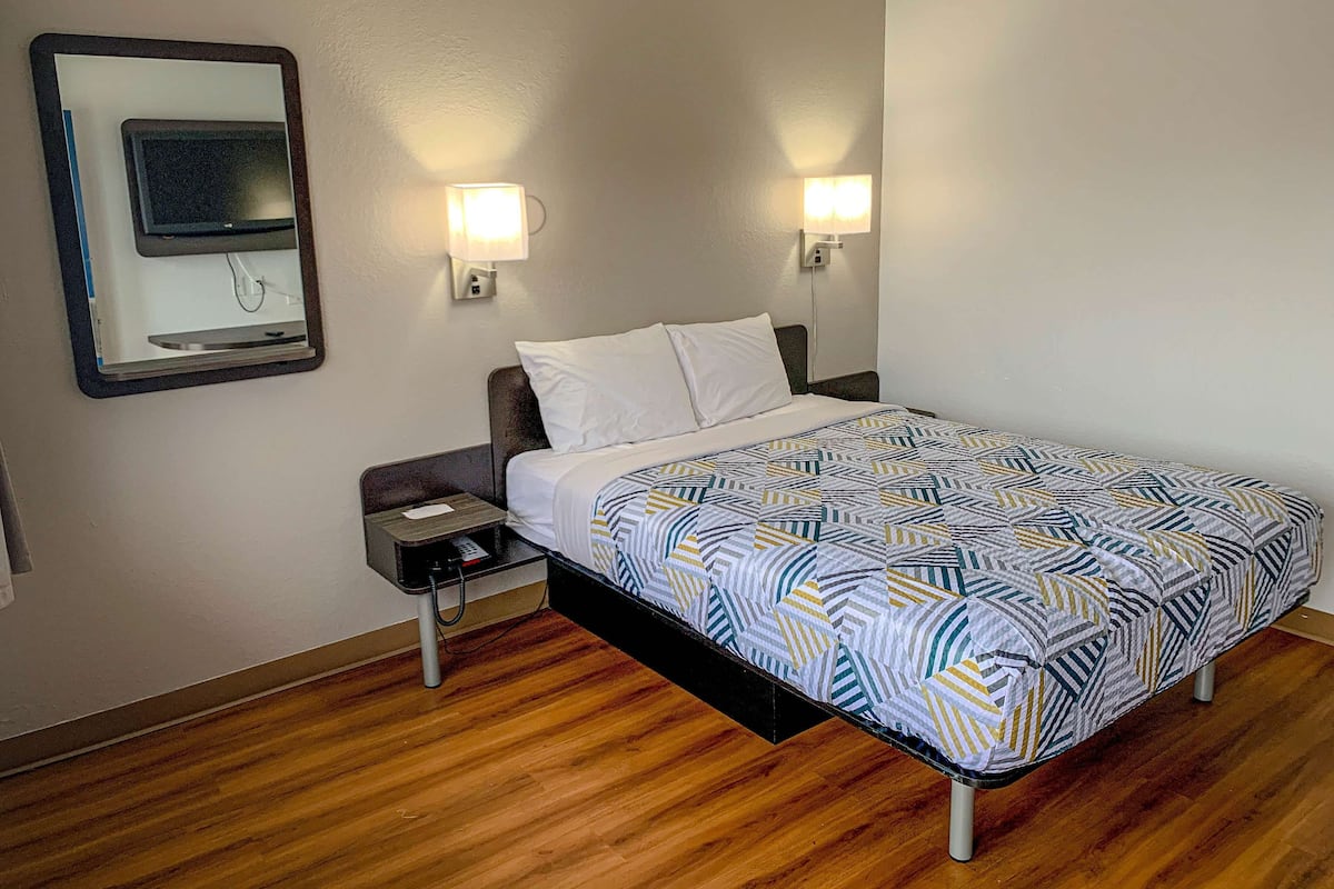 Internet, bed sheets
