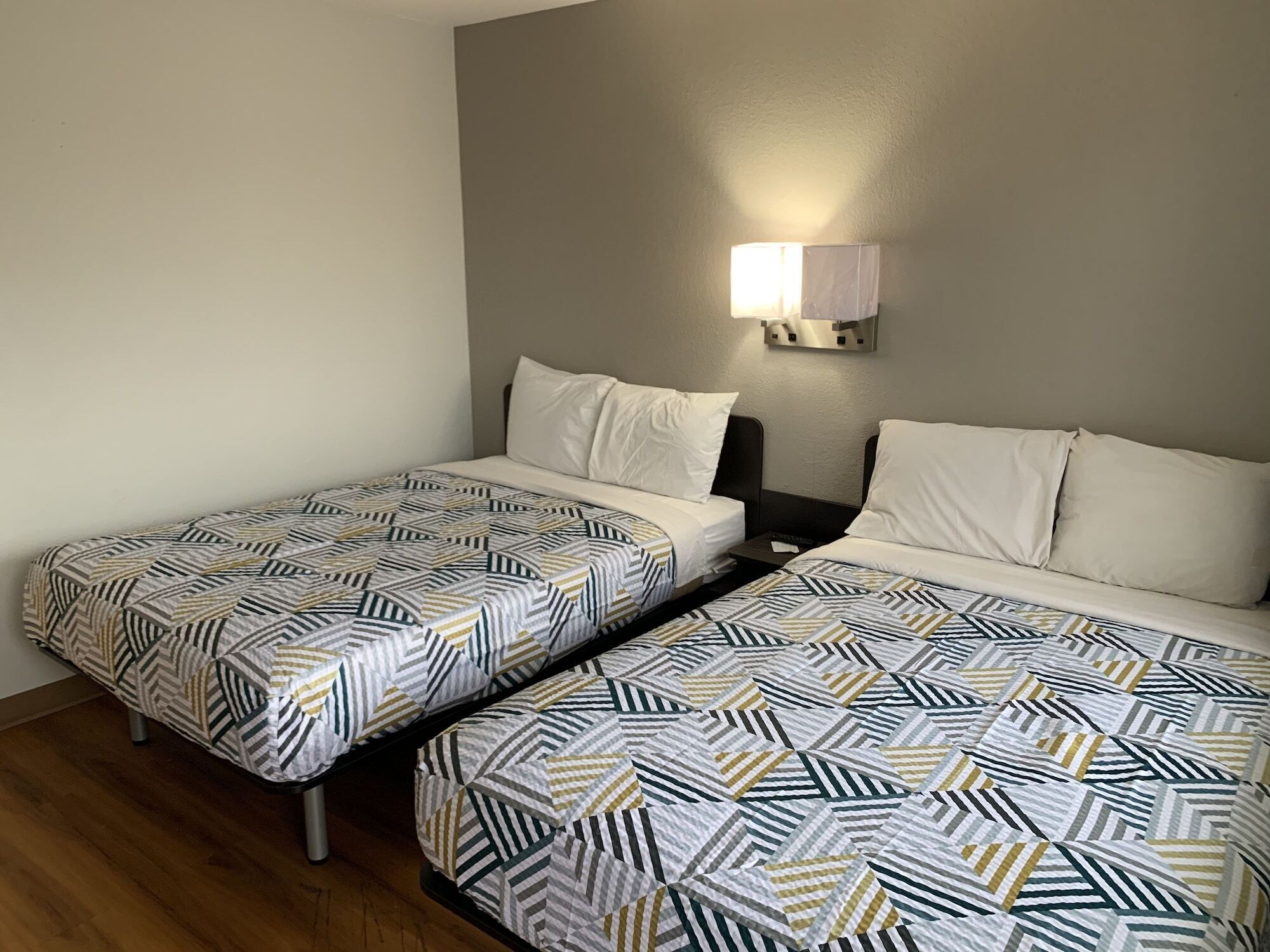 Internet, bed sheets