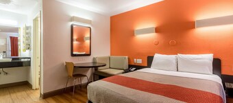 Motel 6 Garland, TX - Dallas