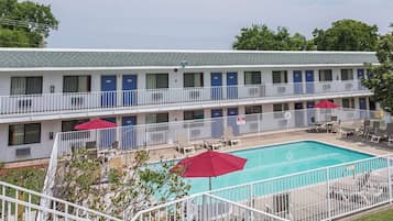 Alberca al aire libre