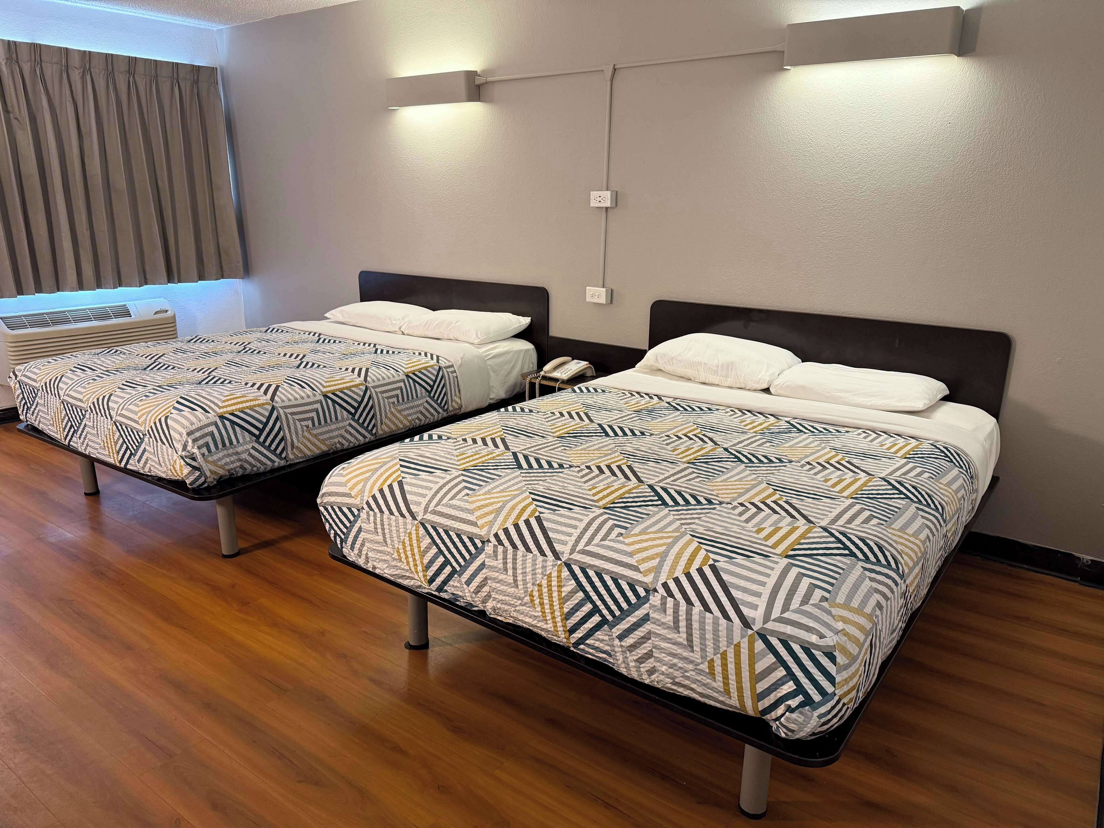 Free WiFi, bed sheets