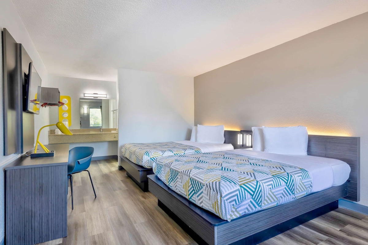Desk, free WiFi, bed sheets, wheelchair access