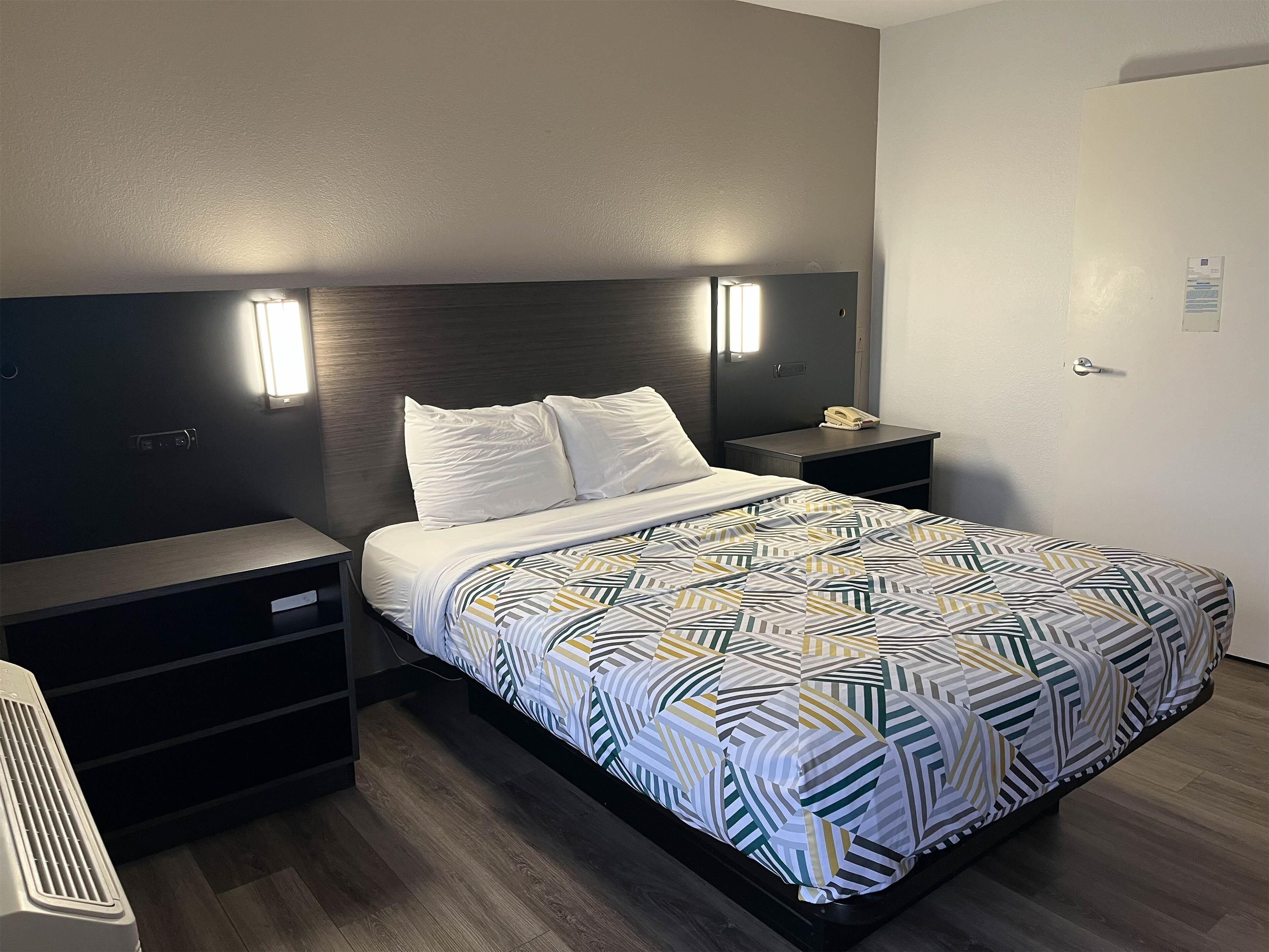 Free WiFi, bed sheets