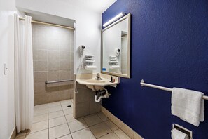 Queen Bed Non-Smoking | Bathroom - Budget Inn Greenville By Hotel O I-85 (Greenville)