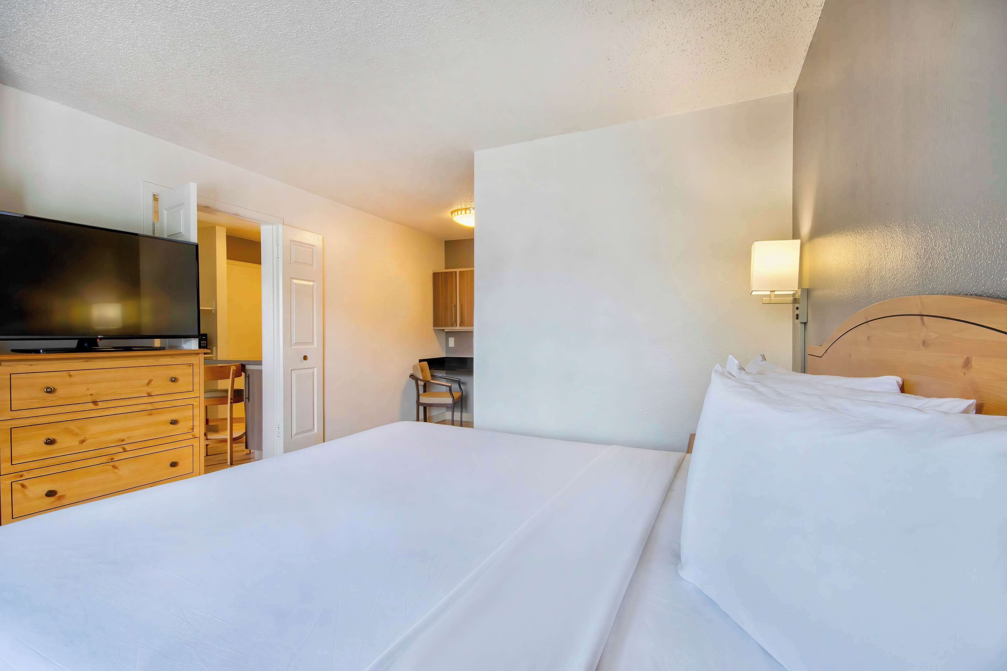 Photo - Studio 6-San Antonio, TX - Six Flags