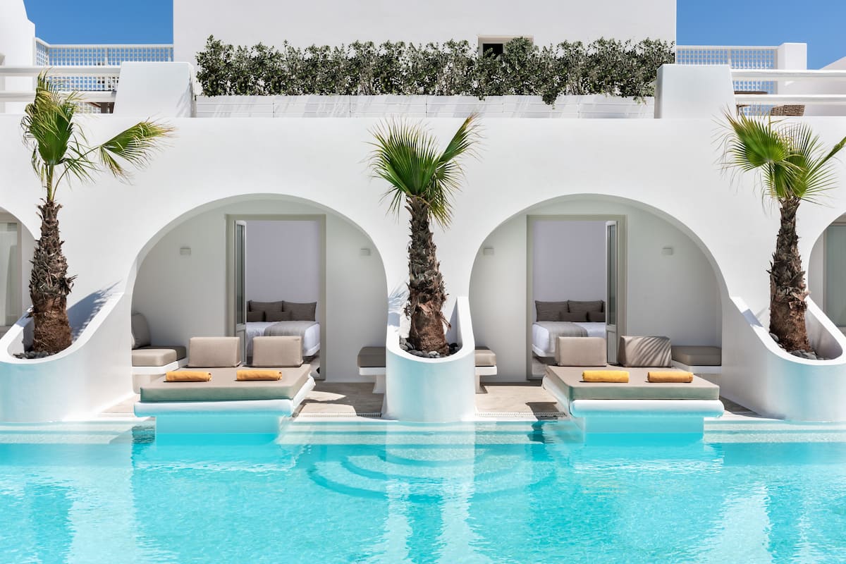 Luxury Swim Up Suite | 1 bedroom, minibar, in-room safe, soundproofing