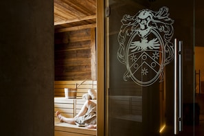 Couples treatment rooms, sauna, hot tub, hot springs, Turkish bath