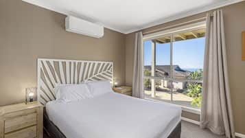 Individually decorated, individually furnished, bed sheets