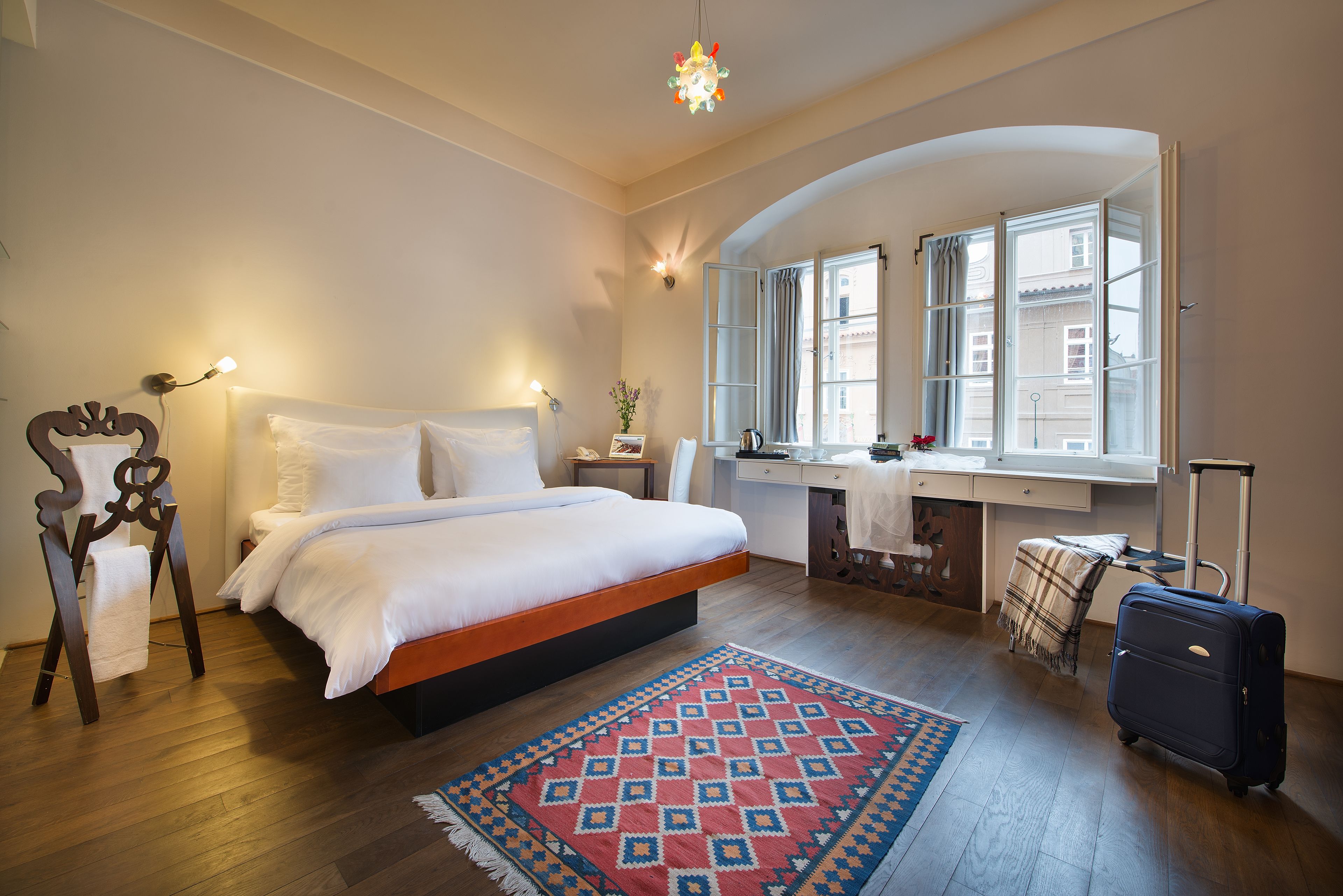 in-room safe, individually decorated, individually furnished, desk