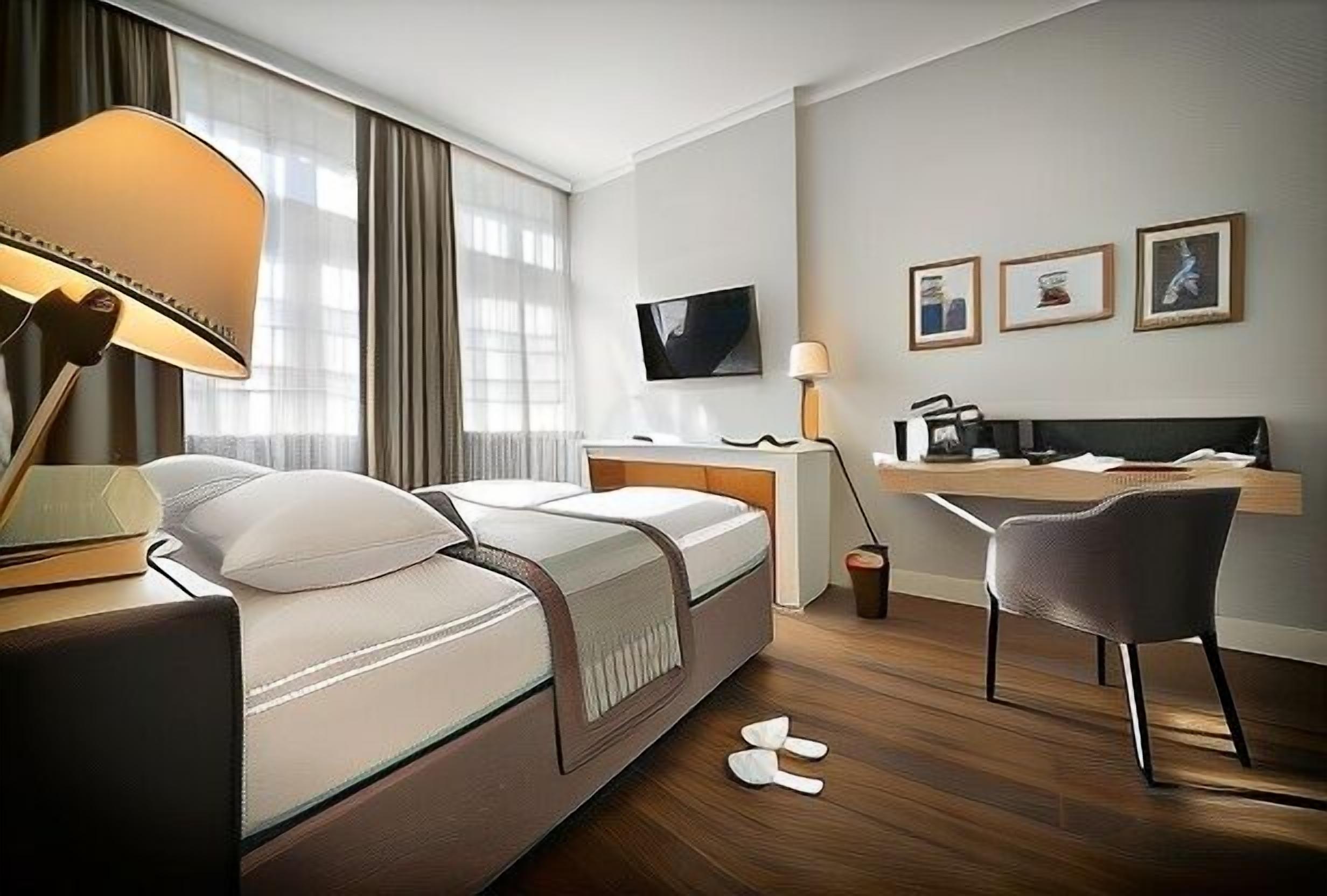 In-room safe, individually decorated, individually furnished, desk