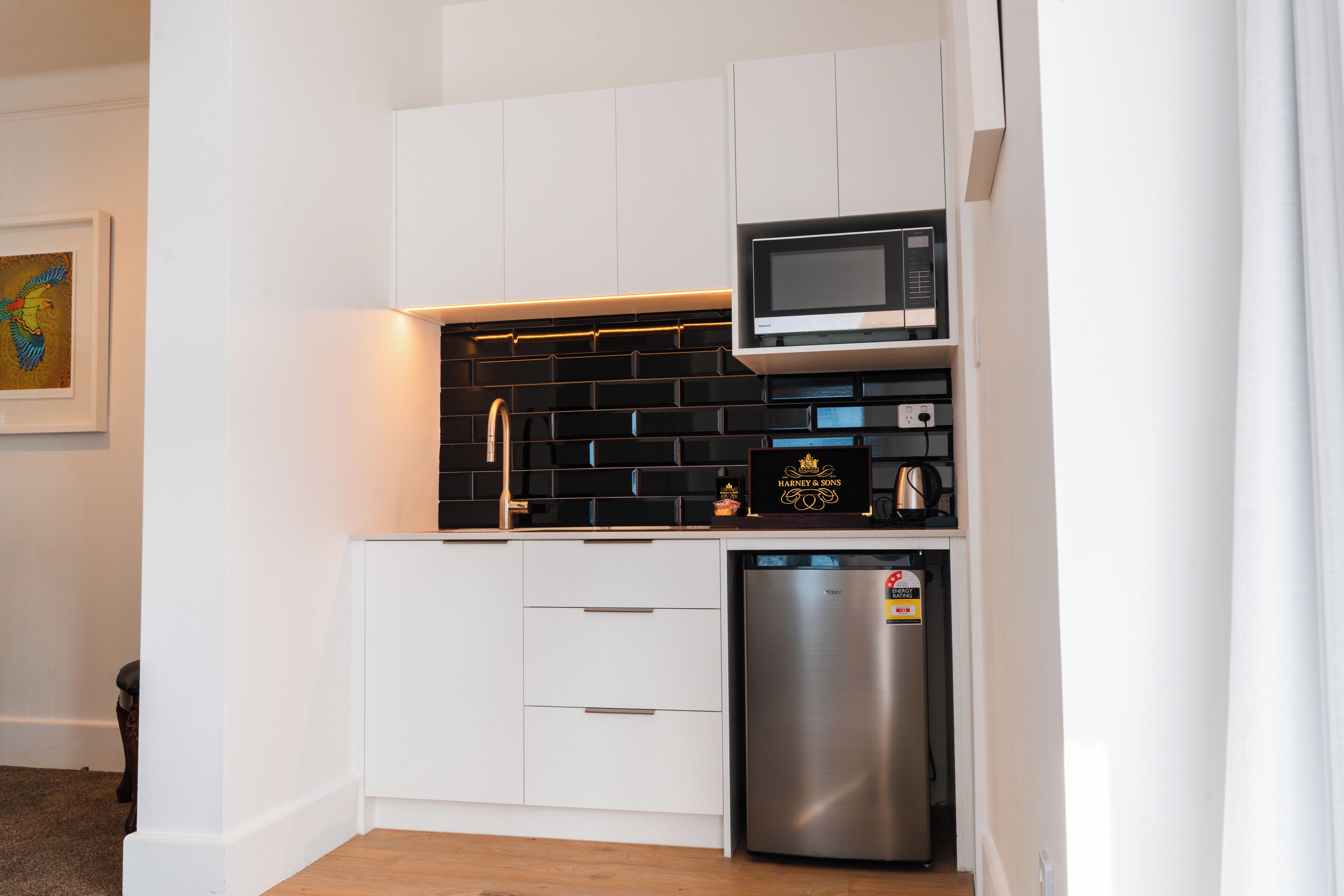 waterfront apartment | private kitchen | fridge, electric kettle