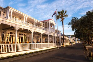 Front of property - The Duke of Marlborough Hotel (Russell)
