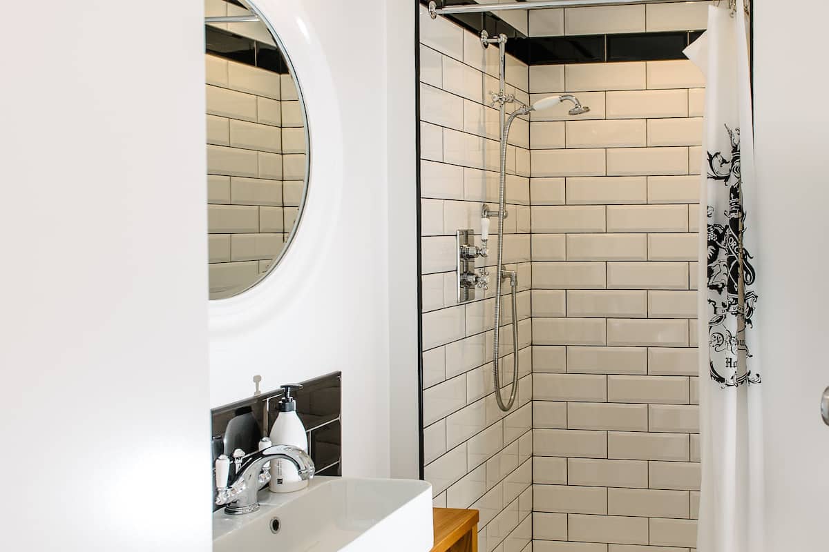 premium room seaview | bathroom | free toiletries, hair dryer, towels, soap