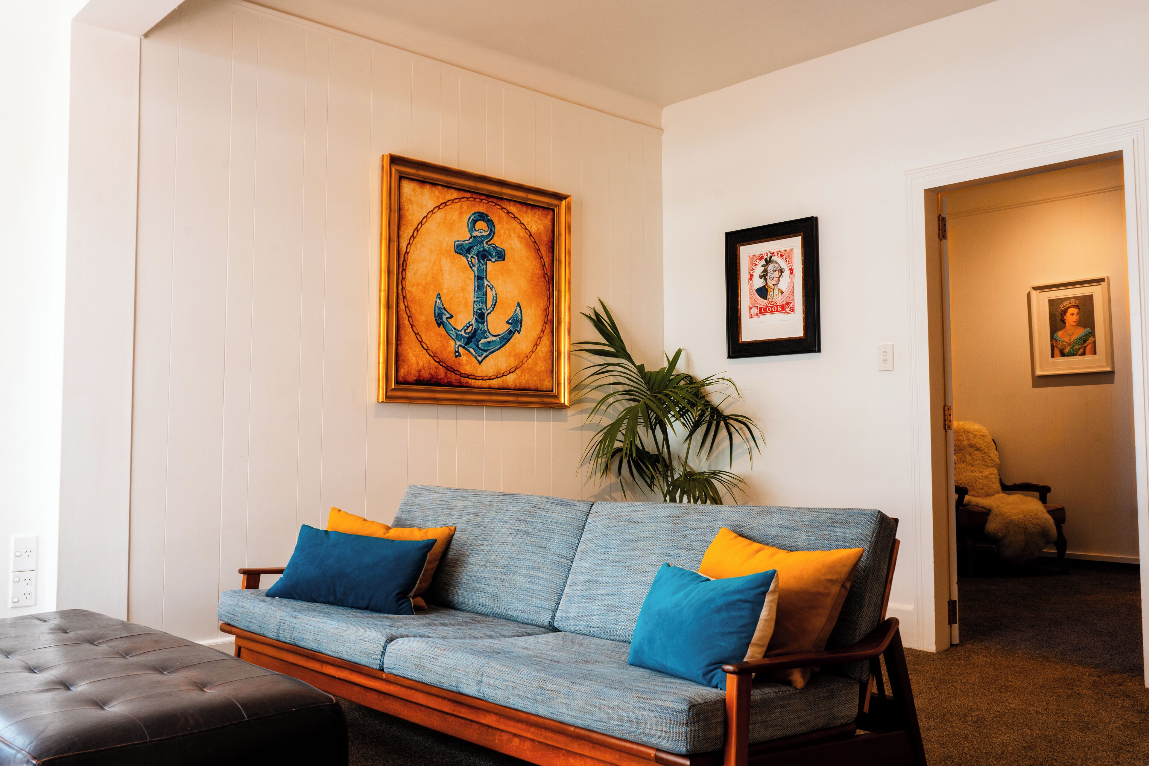 waterfront apartment | living area | plasma tv, ipod dock