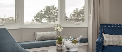 Premium Room, 1 Queen Bed