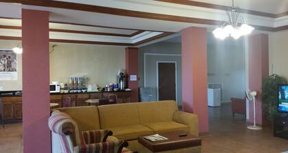 Executive Inn and Suites Waxahachie