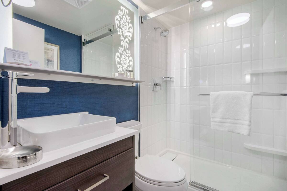 desk, soundproofing, iron/ironing board, free cots/infant beds