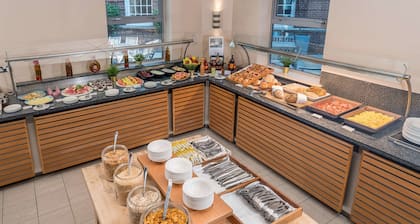 De Vere Devonport House