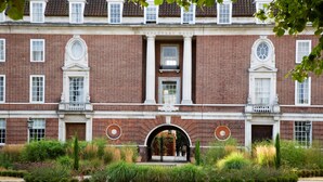 Exterior - De Vere Devonport House (London)