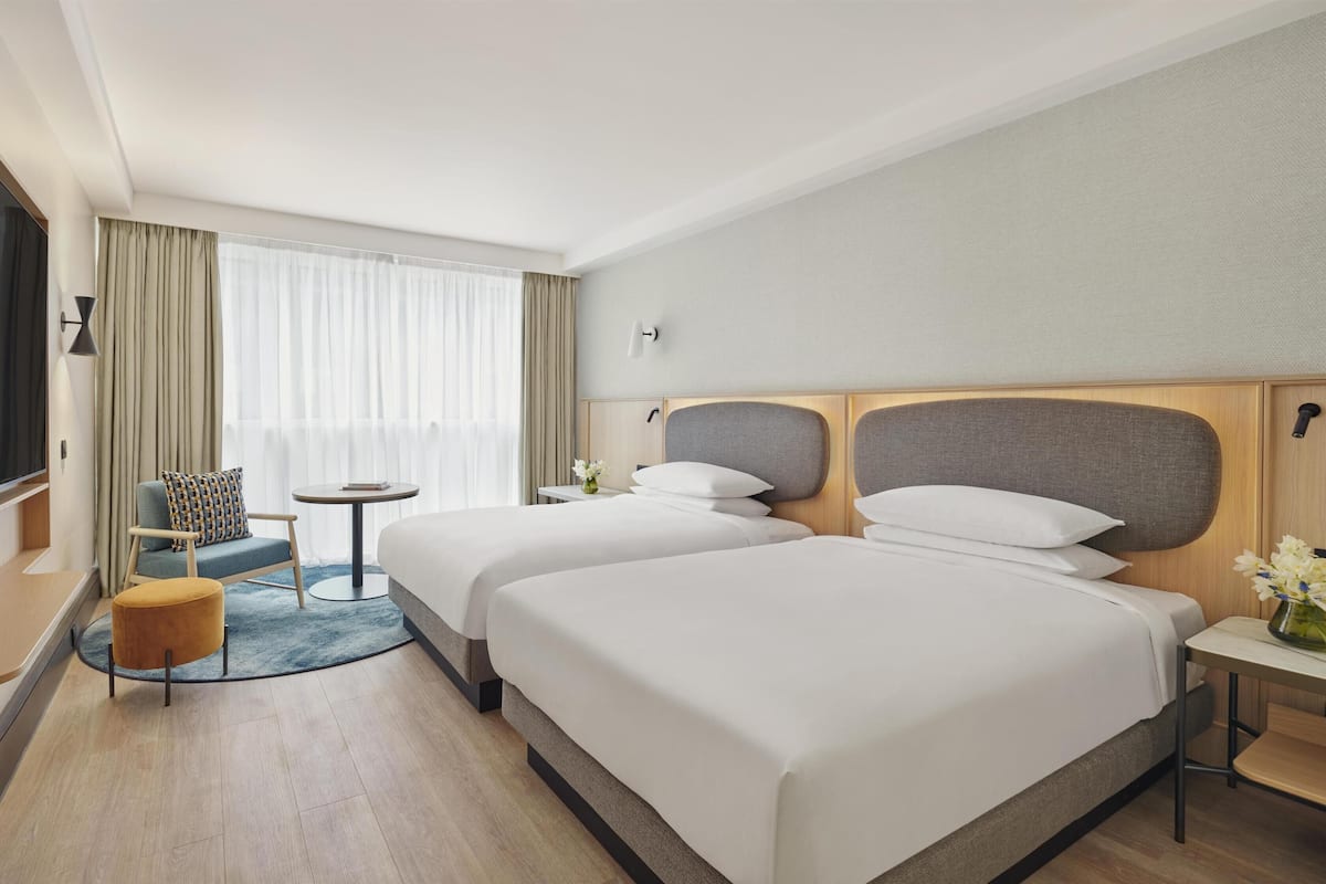 Room, 2 Twin Beds | Premium bedding, minibar, in-room safe, laptop workspace