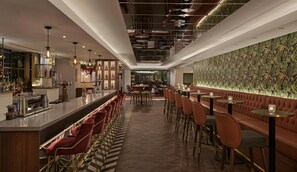 2 bars/lounges - Hyatt Regency London Blackfriars (London)