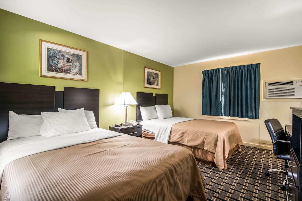 Standard Double Room, 2 Double Beds, Non Smoking | WiFi (free), bed sheets