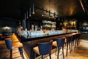Bar (en la propiedad)