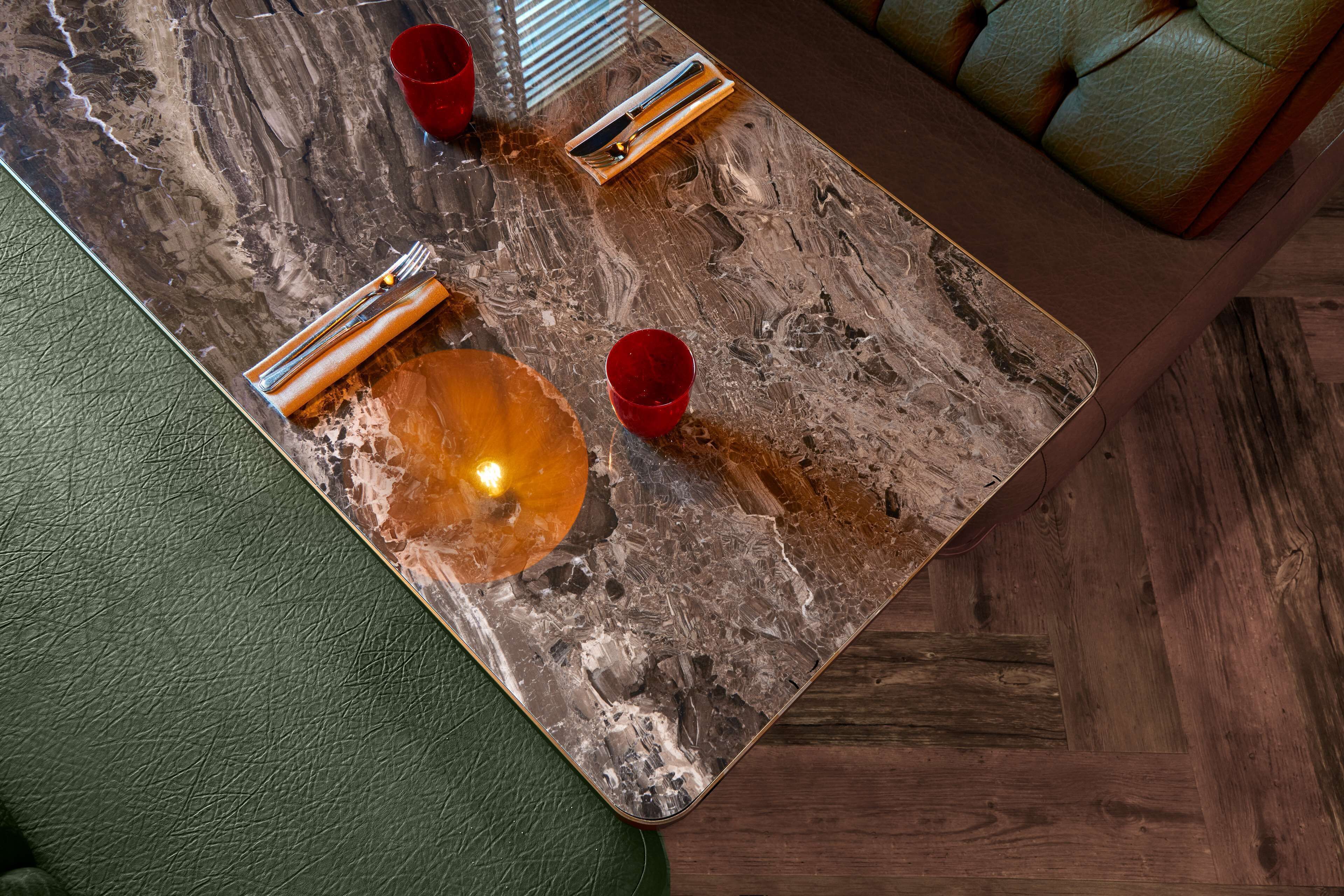 breakfast, lunch and dinner served