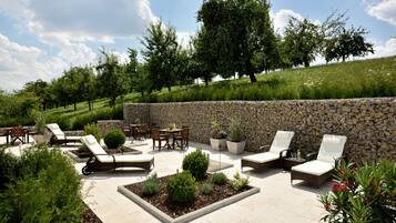 Sauna, Whirlpool, Körperbehandlungen, Aromatherapie