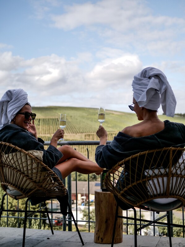 Sauna, hot tub, body treatments, aromatherapy, body wraps, body scrubs - MANA LISA Boutiquehotel (Lauda)