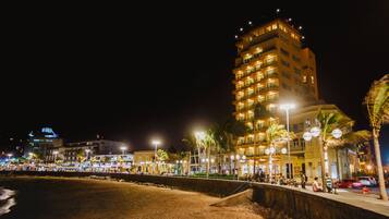 숙박 시설 정면