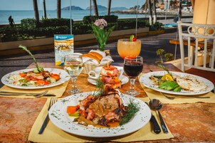 2 间餐厅，供应早餐