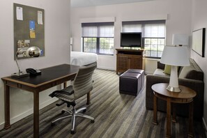 Studiosviitti, keittiö | Ylelliset vuodevaatteet, untuvapeitot, pillowtop-patjalliset sängyt