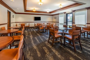 Free daily buffet breakfast