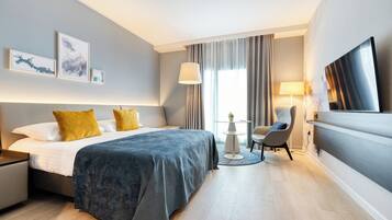 Minibar, in-room safe, soundproofing, iron/ironing board