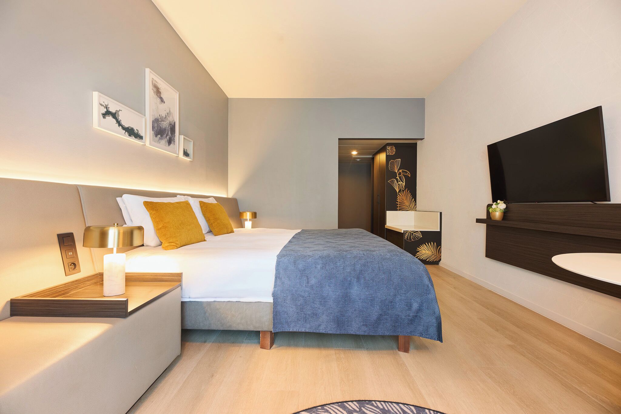 Superior kamer | Een minibar, een kluis op de kamer, geluiddichte muren