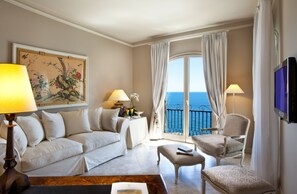 Televisión de pantalla plana, películas con cargo