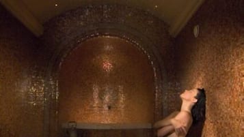 Couples treatment rooms, body treatments, body scrubs, facials