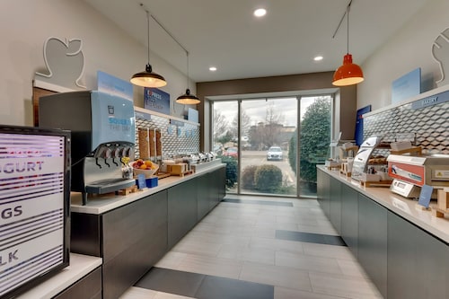 Holiday Inn Express & Suites Waxahachie by IHG