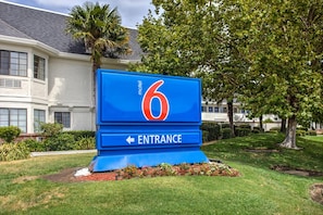 Exterior - Motel 6 Fairfield, CA - North (Fairfield)
