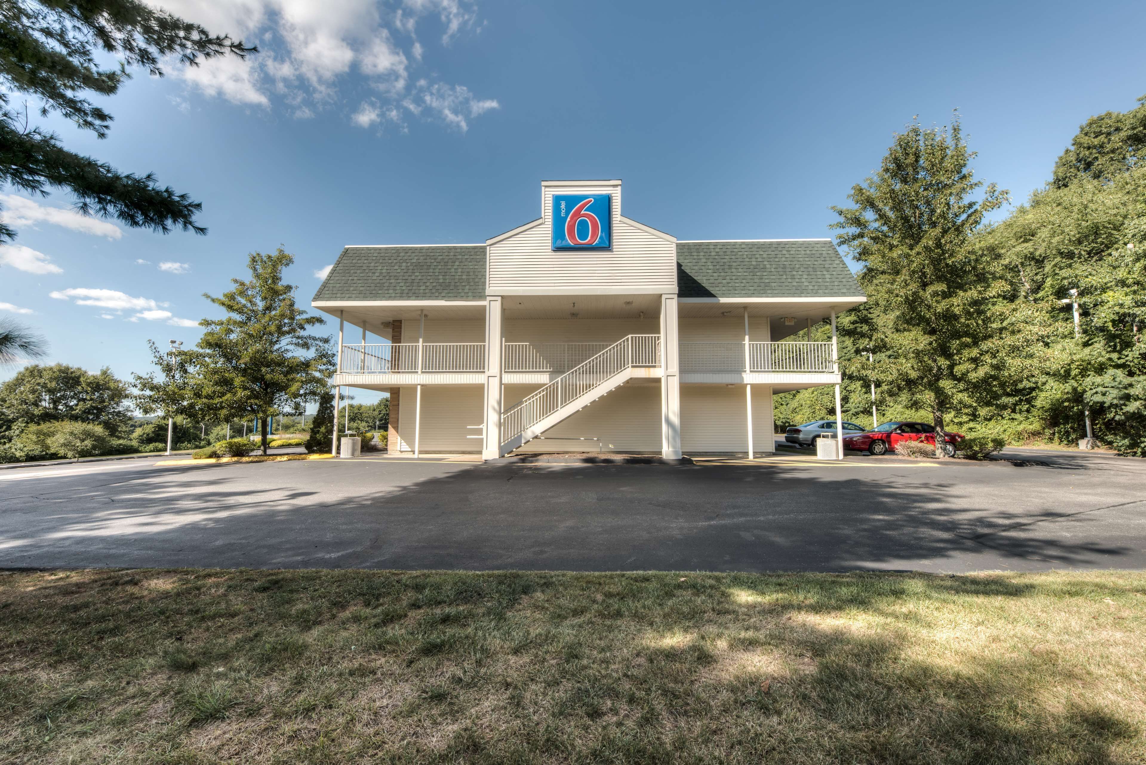 Photo - Motel 6-Niantic, CT - New London