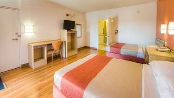 Laptop workspace, blackout drapes, soundproofing, free WiFi